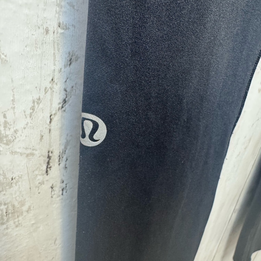 lululemon athletica Black Leggings - Picture 4 of 10